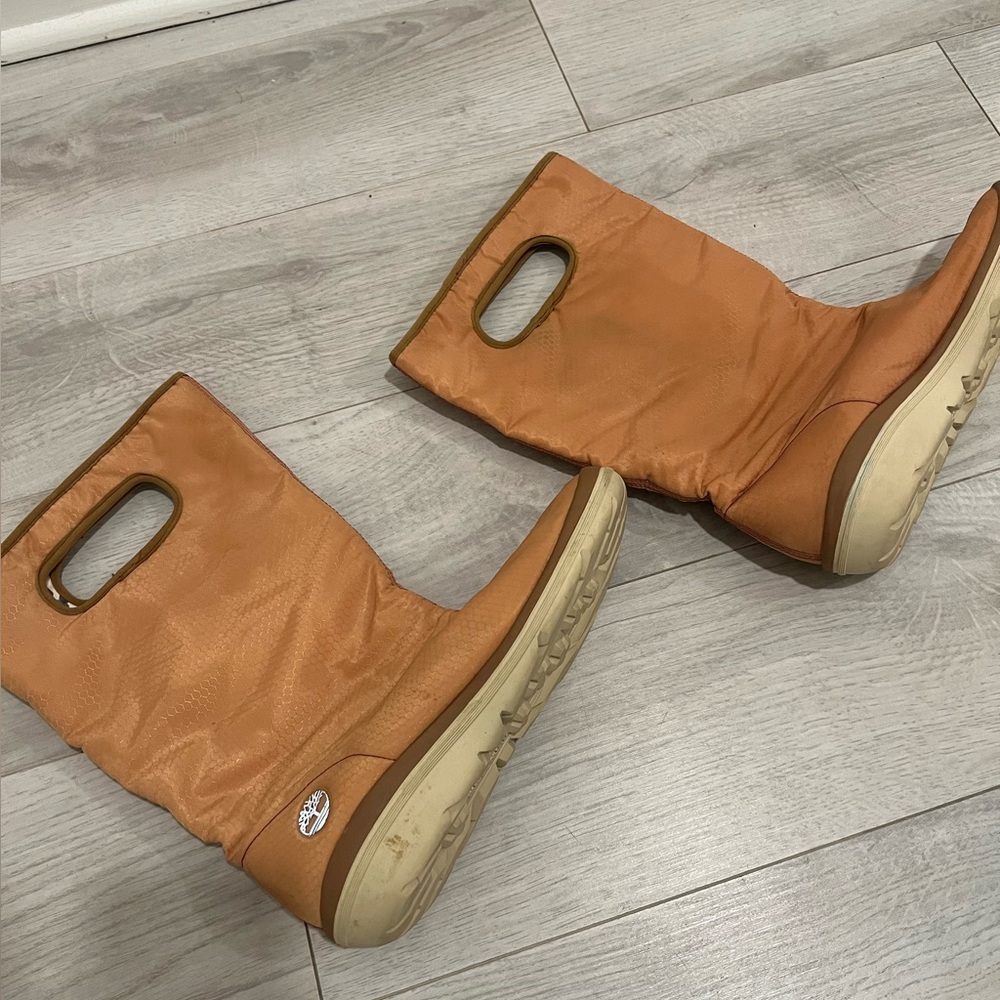 Timberland Pull On Waterproof Tan High Boots Sz. 8M US / 38.5 EUR Womens